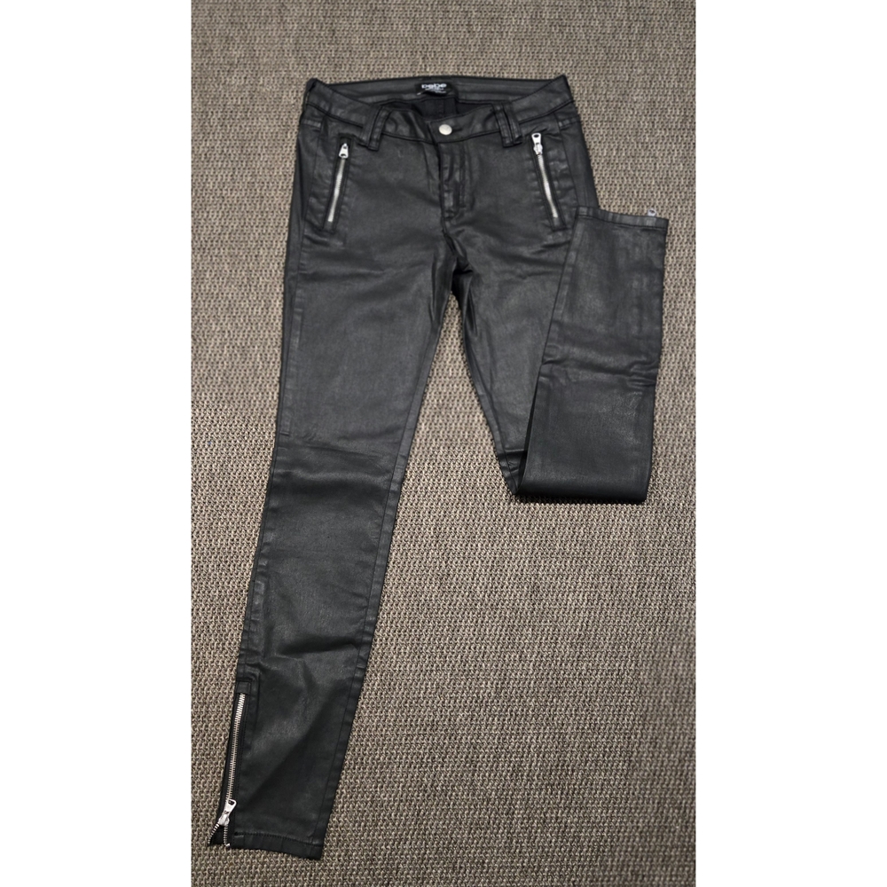 BEBE Black Skinny Jeans with Zipper Details
